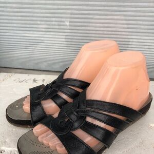 Bare Traps Garnie Women’s Black Leather Slide on Sandals Size 8M